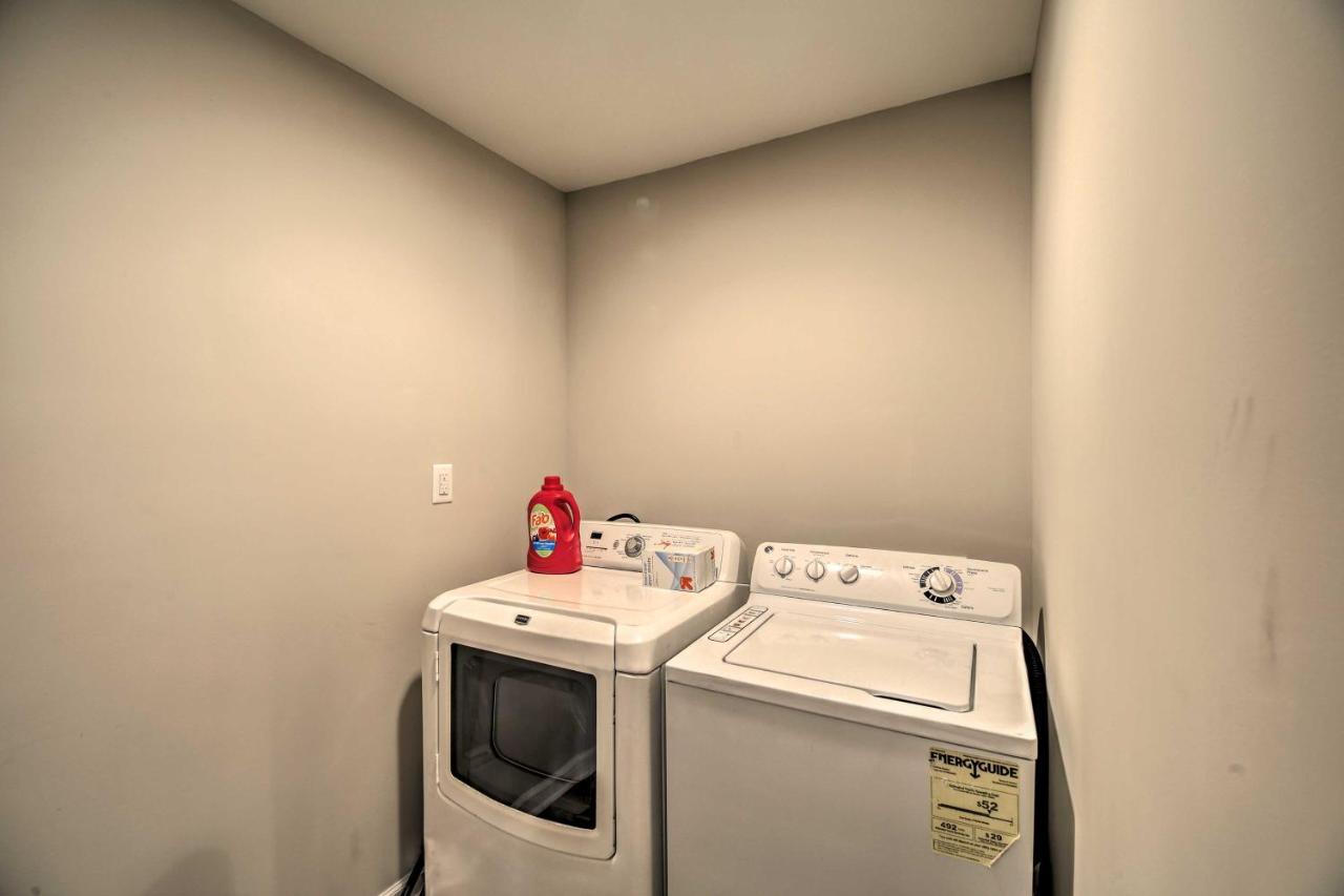 Cozy Bristol Home With Yard About 1 Mile To Downtown! Exterior foto