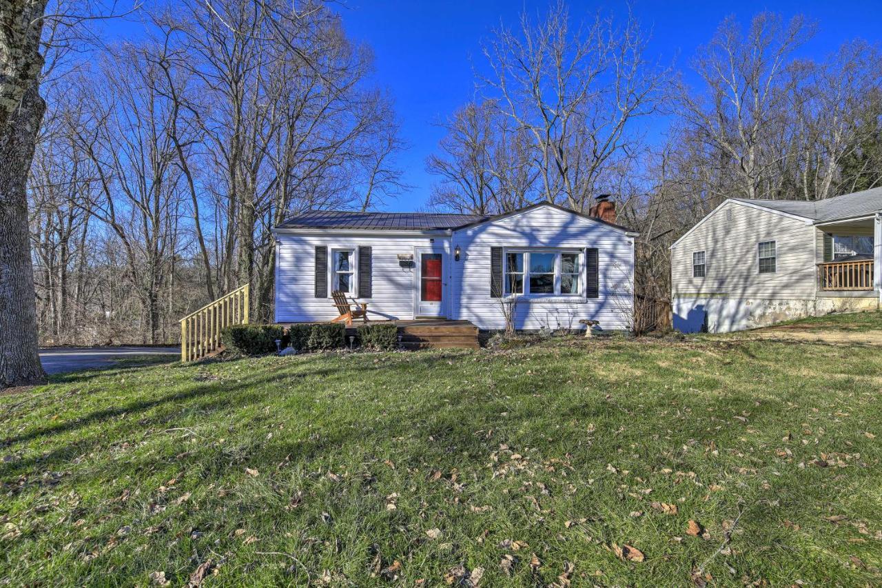 Cozy Bristol Home With Yard About 1 Mile To Downtown! Exterior foto
